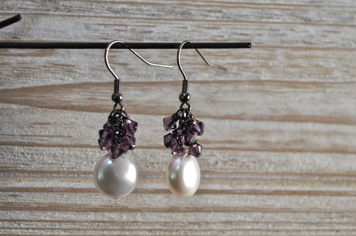 White and purple pearl earrings and bracelet gift set