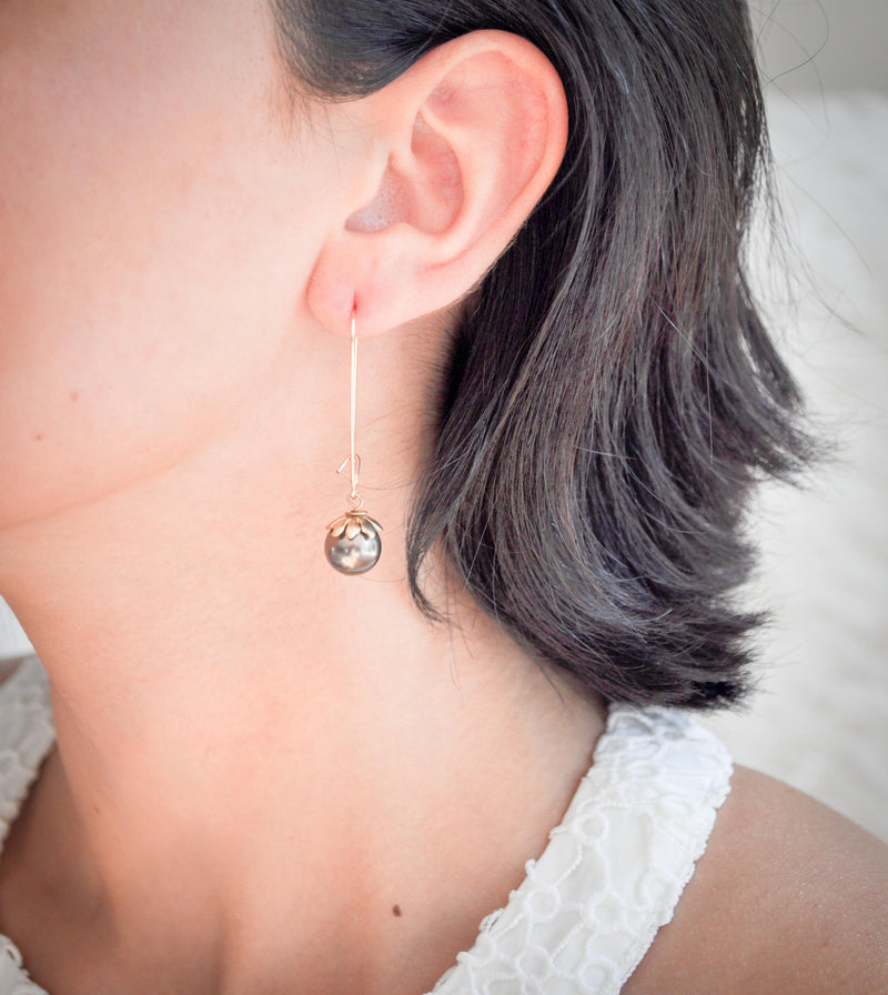 Drop pearl hoop earrings