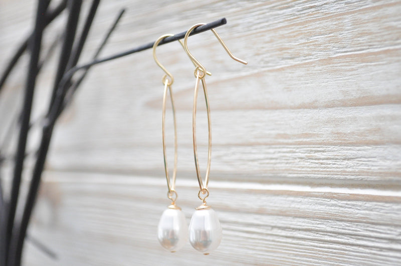 Bridesmaid gift set of 10 pearl teardrop earrings