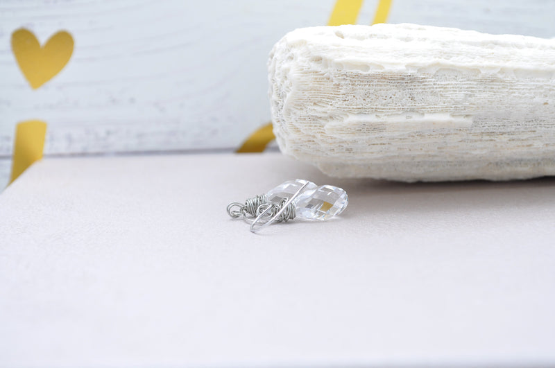 Bridal   crystal short teardrop earring
